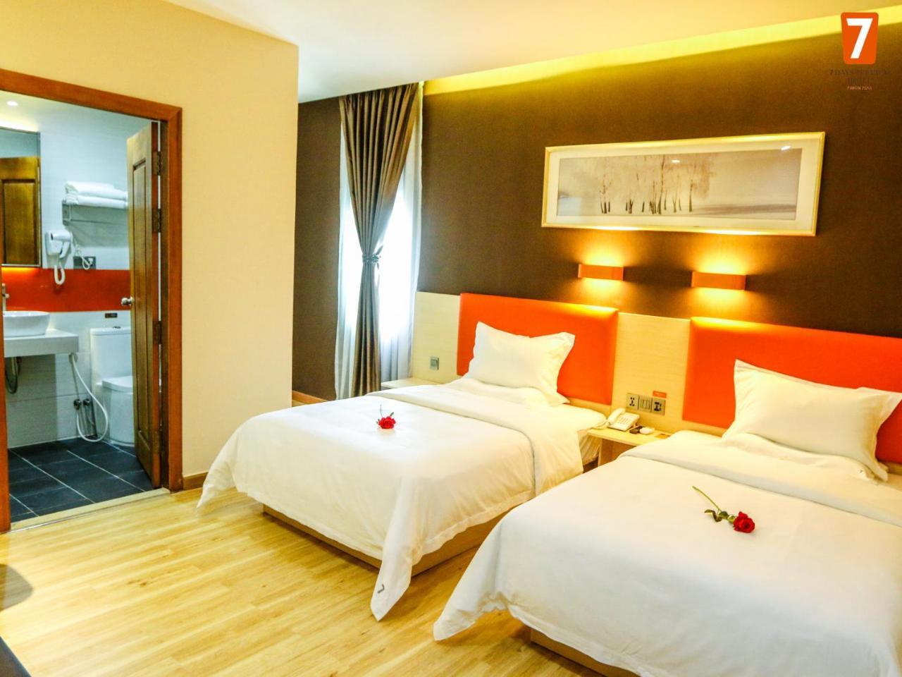 7 Days Premium Hotel Phnom Penh Extérieur photo