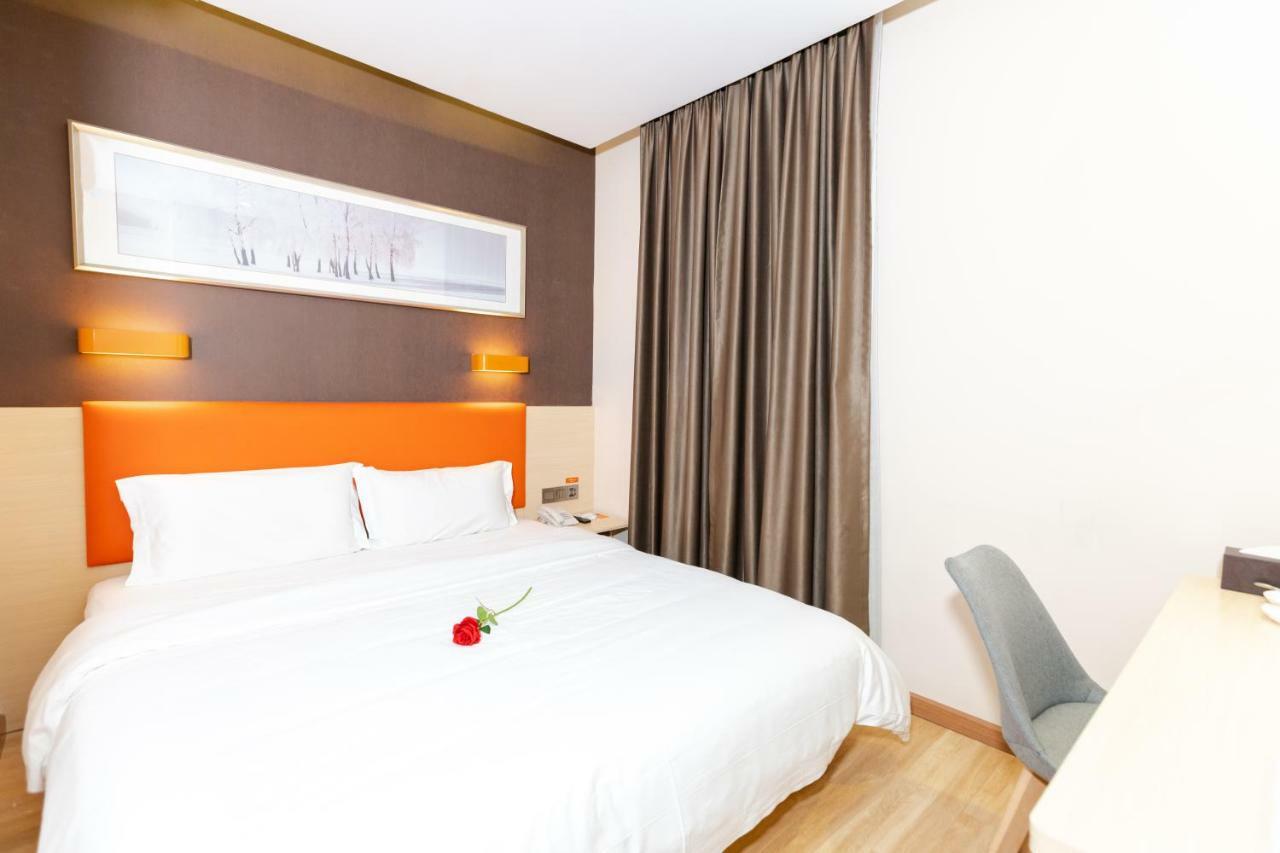 7 Days Premium Hotel Phnom Penh Extérieur photo