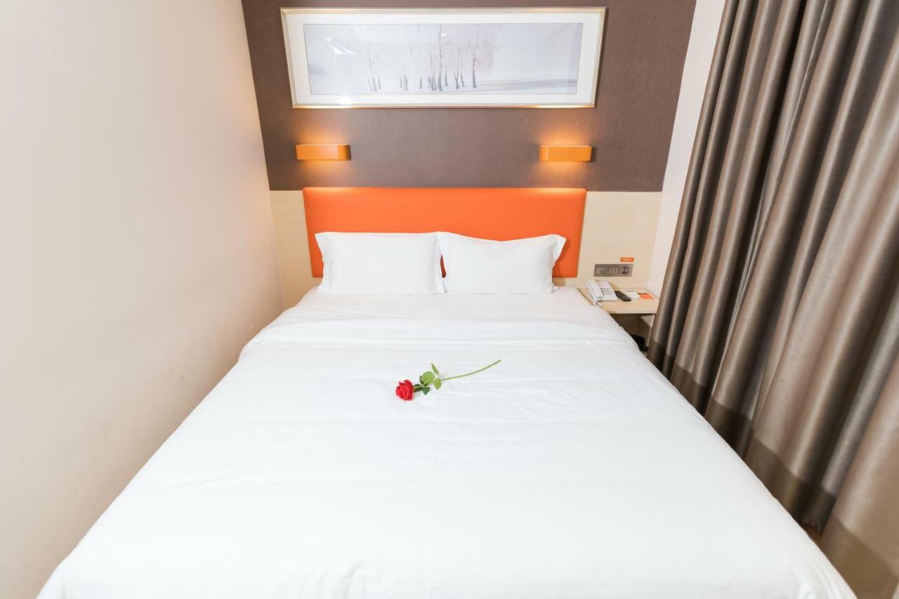 7 Days Premium Hotel Phnom Penh Extérieur photo