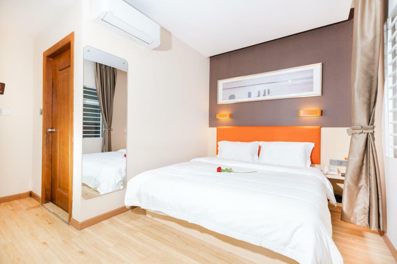 7 Days Premium Hotel Phnom Penh Extérieur photo