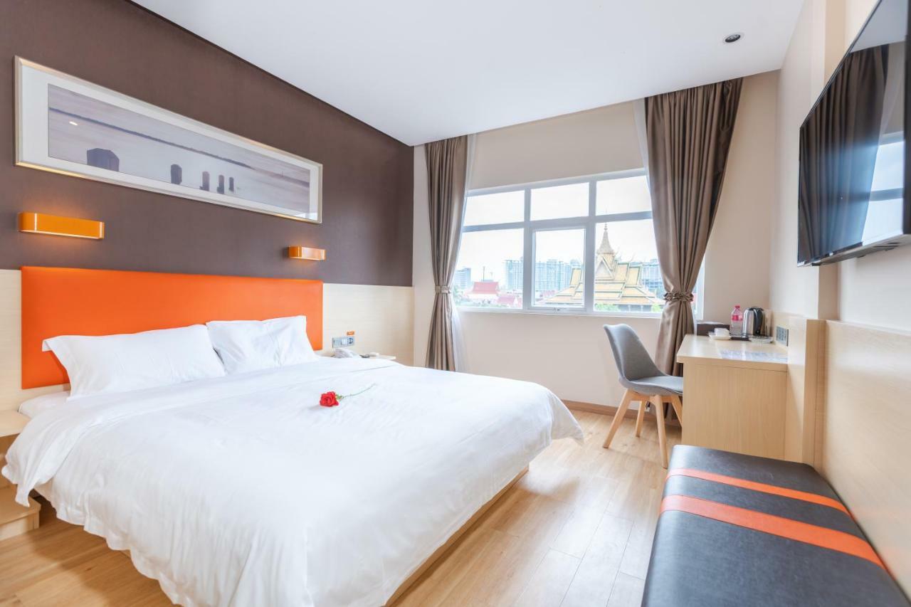 7 Days Premium Hotel Phnom Penh Extérieur photo