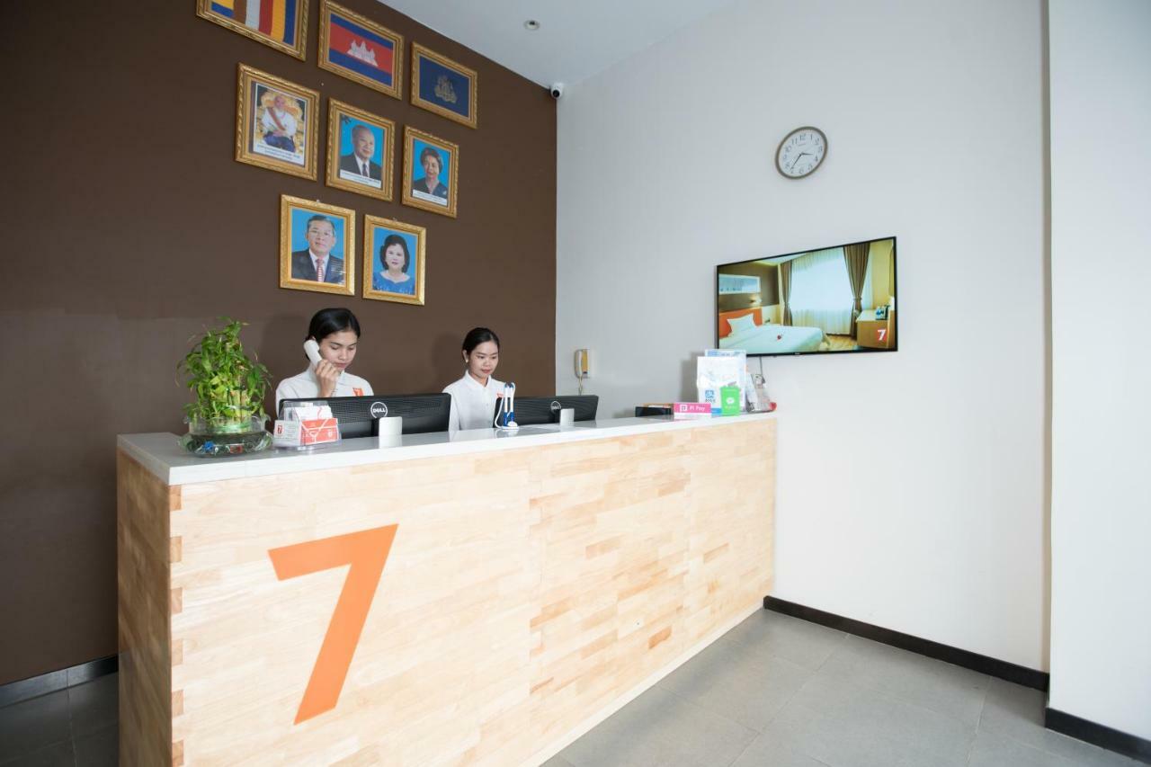 7 Days Premium Hotel Phnom Penh Extérieur photo
